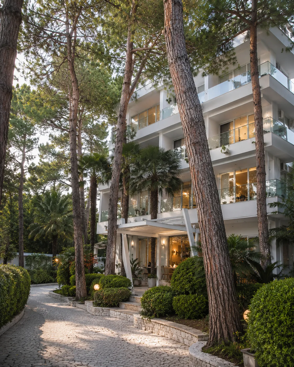 Greif Hotel modern exterior